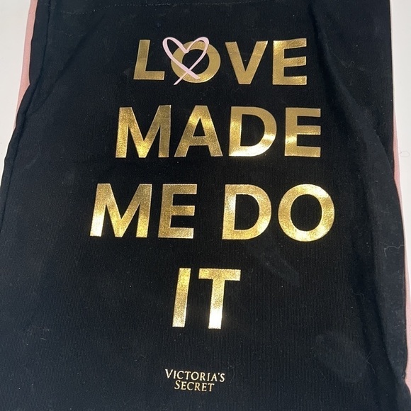 Victoria SECRETS Black and White Love Made Me Do It Colorblock Tote - Picture 3 of 15